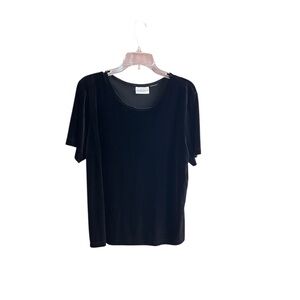 Jaclyn Smith Classic velvet scoop neck top